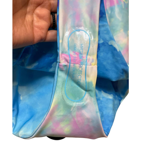 Moana Bikini Seamless + Reversible Heatstroke One Piece Bikini - Picture 9 of 13